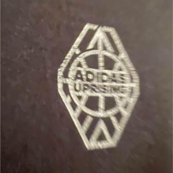 Black adidas tshirt size XL - Picture 4 of 5